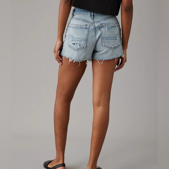 AMERICAN EAGLE AE Strigid Super High-Waisted Relaxed Ripped Denim Short  sz 12 - Picture 6 of 8